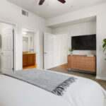 1 BED / 1 BATH Primary Bedroom